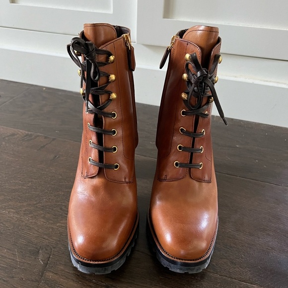 Prada combat laced boots with zippers. Sturdy soles - Picture 1 of 10